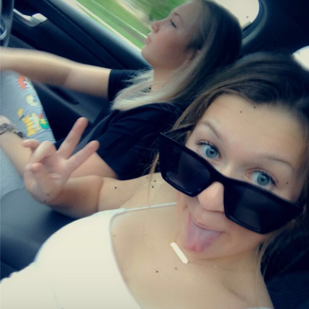 Meet your Posher, Reagan!